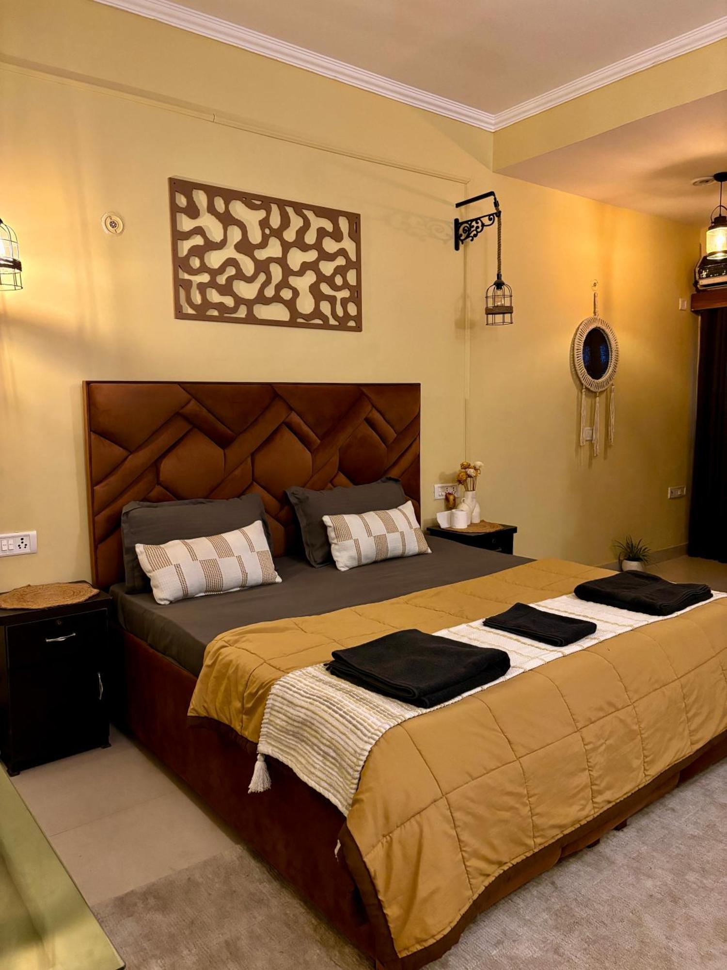 Atharva'S Homestay By Goaround Homes - Nehru Enclave Metro, South Delhi Új-Delhi Kültér fotó