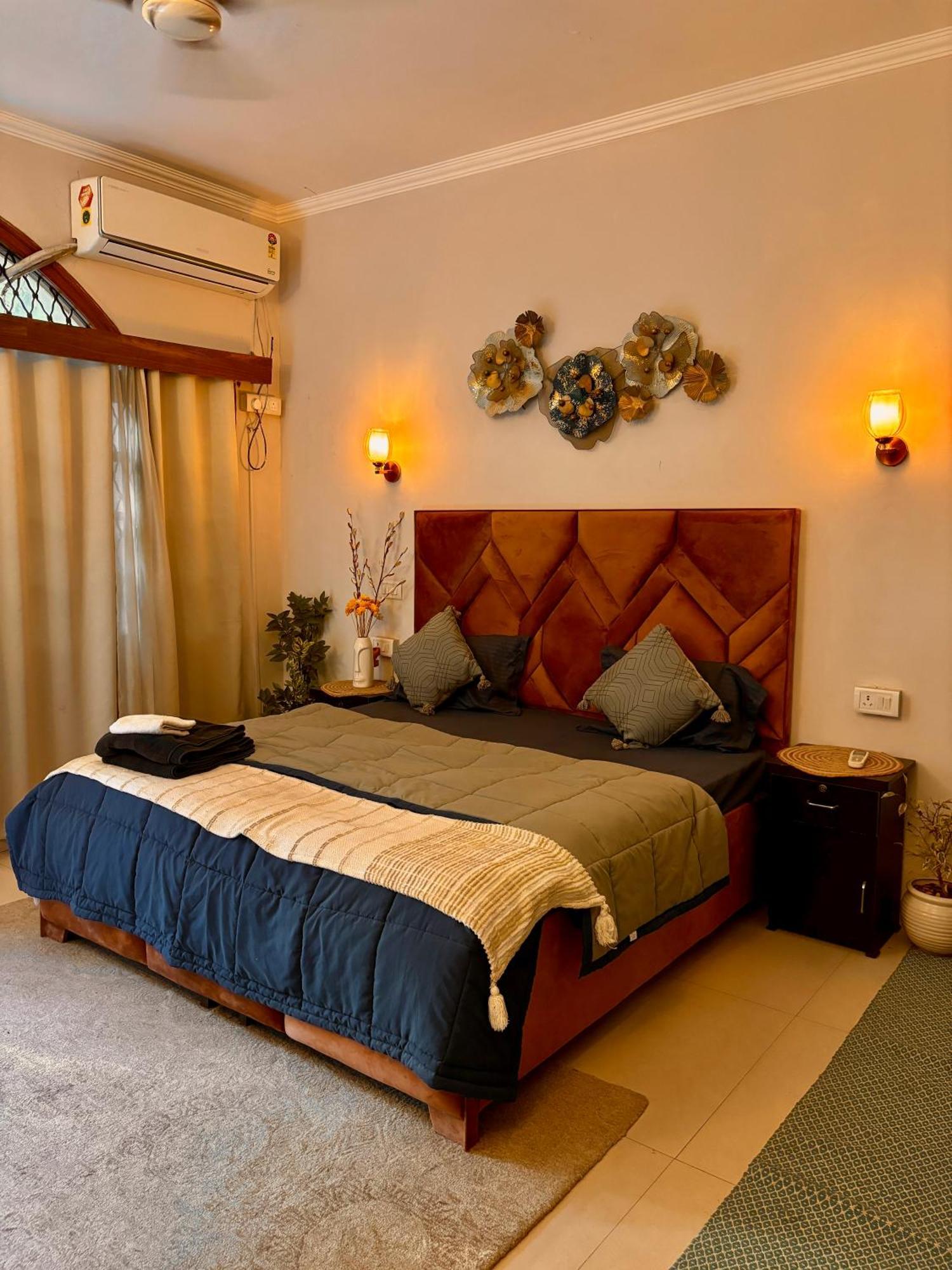 Atharva'S Homestay By Goaround Homes - Nehru Enclave Metro, South Delhi Új-Delhi Kültér fotó