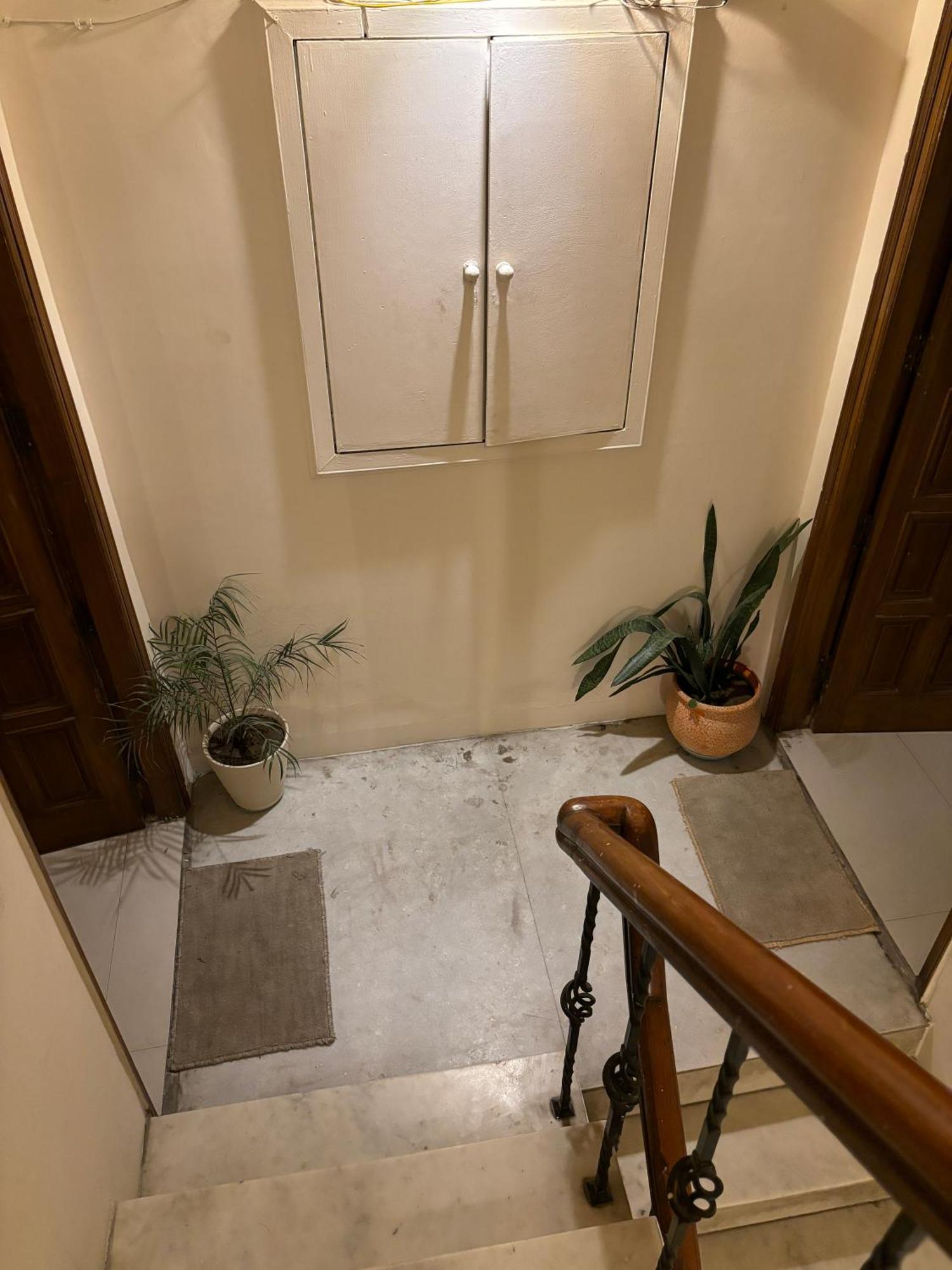 Atharva'S Homestay By Goaround Homes - Nehru Enclave Metro, South Delhi Új-Delhi Kültér fotó