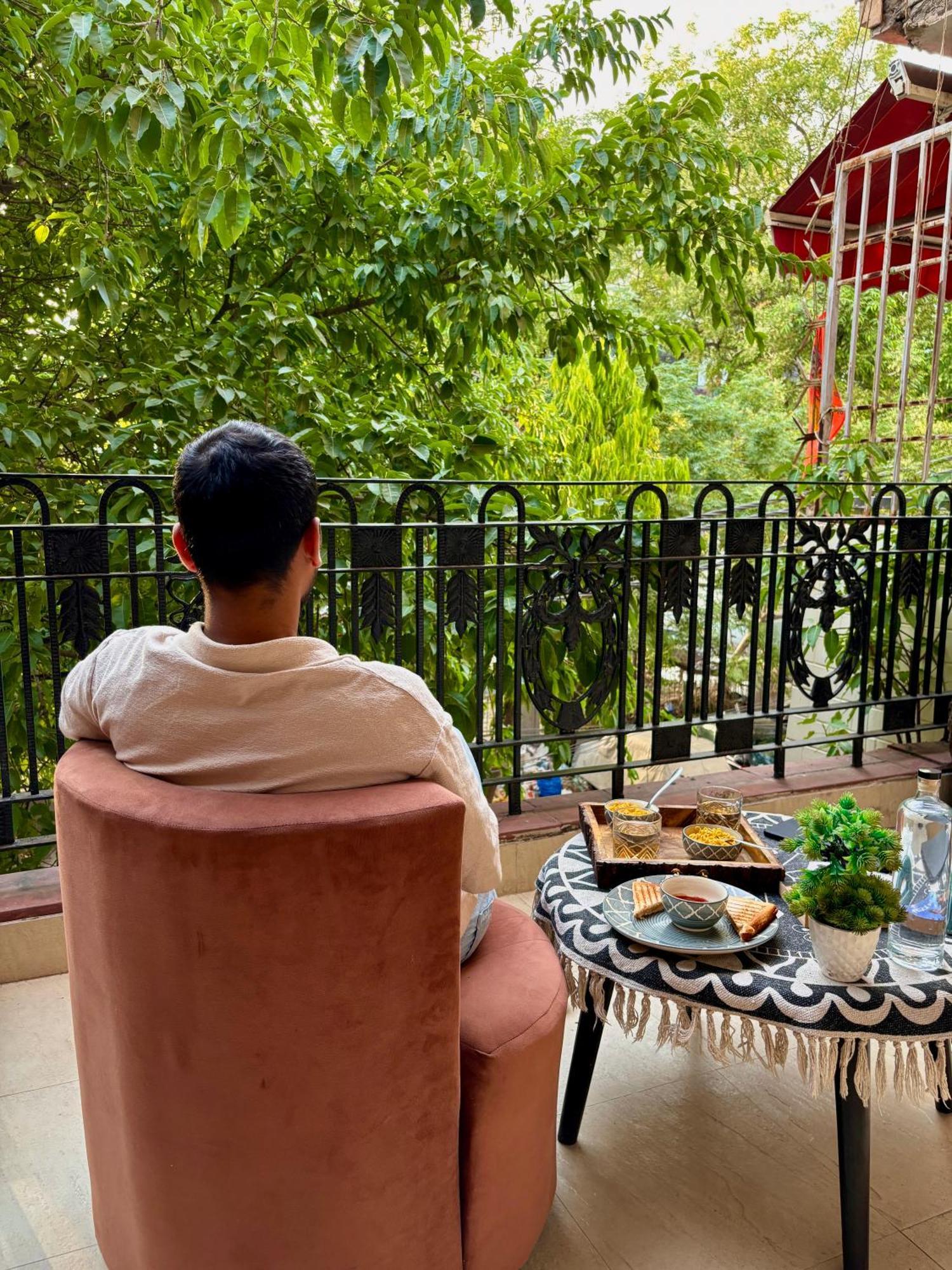 Atharva'S Homestay By Goaround Homes - Nehru Enclave Metro, South Delhi Új-Delhi Kültér fotó