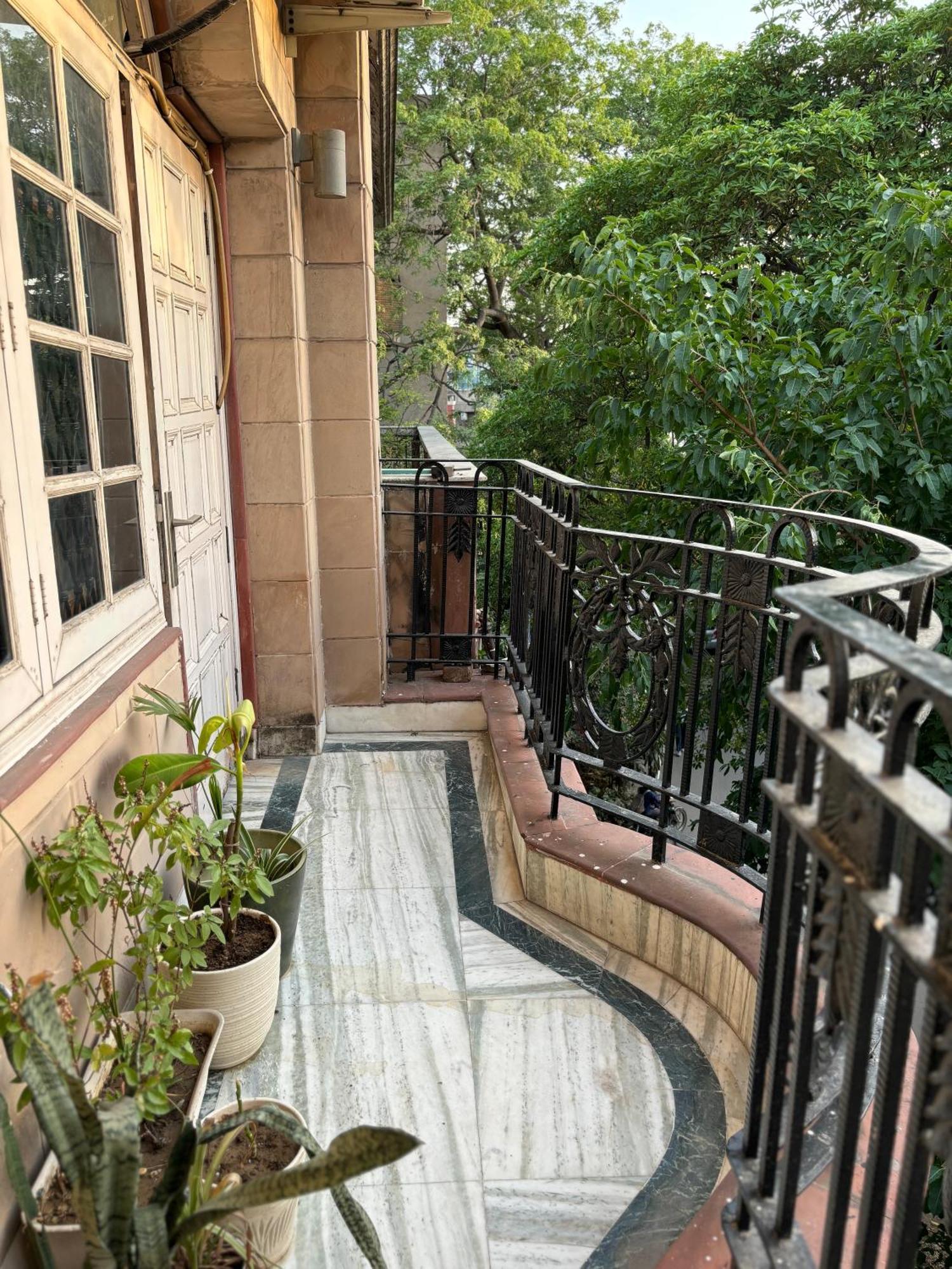 Atharva'S Homestay By Goaround Homes - Nehru Enclave Metro, South Delhi Új-Delhi Kültér fotó